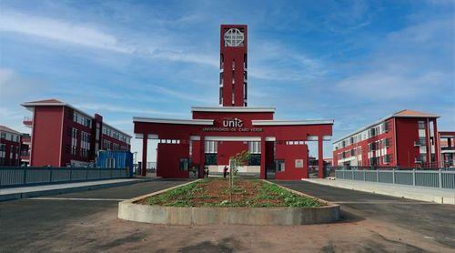 Uni-CV e Universidade de Trás-os-Montes e Alto Douro assinam protocolo para formação em Engenharia Informática