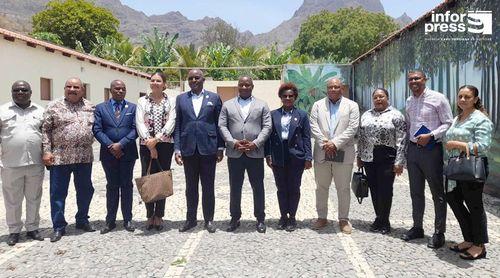 Dirigente angolano destaca esforço de Cabo Verde na qualificação do capital humano