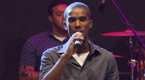 Ilha do Sal: Eri dos Santos de São Vicente é o “grande vencedor” do concurso Nacional “Todo Mundo Canta”