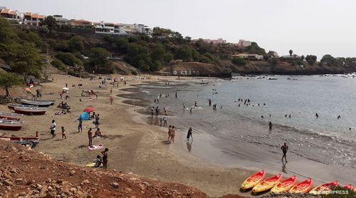 Praia: UCID chama atenção da CMP e ministro do Mar para problemas enfrentados por nadadores salvadores