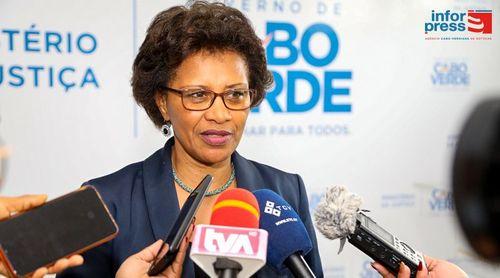 Cabo Verde pretende reforçar cooperação judiciária com Guiné-Bissau em vários domínios- ministra da Justiça