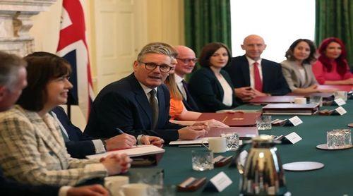 Novo PM britânico anuncia abandono da política de deportação para o Ruanda