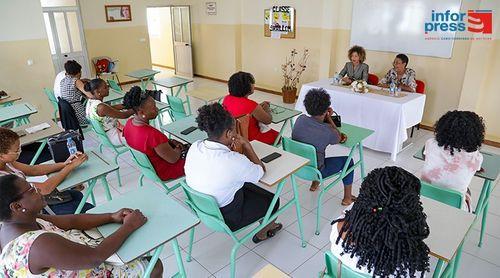 Fundação Dretu capacita vinte jovens mulheres como Assistente de Família