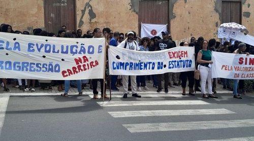 São Vicente: Sindep pede aos pais que se associam aos professores na luta da classe (c/áudio)