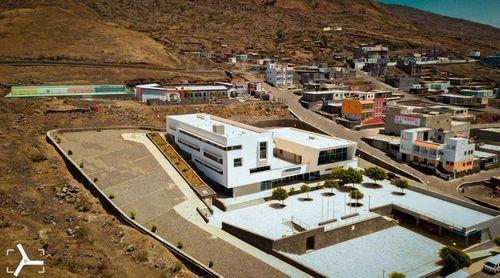 Fogo: Câmara de Santa Catarina promete reabilitar jardim infantil de Tinteira dentro de três meses