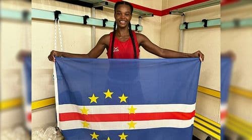 Boxing road to Paris: Nancy Moreira vence concorrente da Uganda e vai disputar a próxima ronda