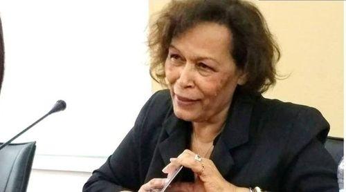 “Poesia em Cabo Verde está no caminho certo” - escritora Dina Salústio