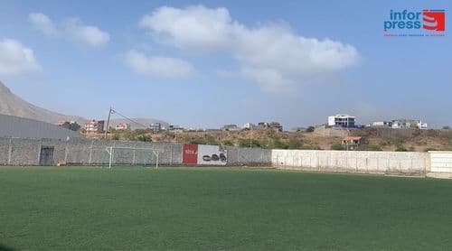 Futebol/Santiago Norte: Derby santa-cruzense entre Benfica e 100Tital inaugura 11ª jornada do campeonato