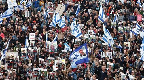 Cerca de 15 mil pessoas em marcha até Jerusalém para exigir trégua