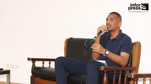 Brava:  Psicólogo apela aos professores a procurarem ajuda de especialistas em caso de esgotamento profissional