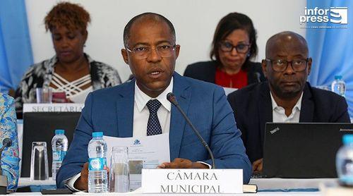 CMP está a “desenhar “projectos para incluir os imigrantes dentro da esfera económica do município – edil