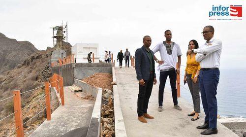 Ribeira Grande: Ministro do Turismo visita obras financiadas pelo Fundo do Turismo e Banco Mundial