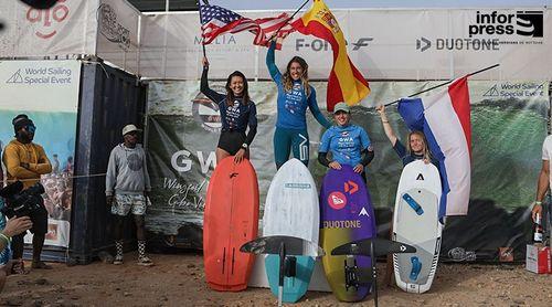 Wing-Foil: Espanhola Elena Moreno surpreende norte-americana e vence etapa feminina do I Circuito Mundial (c\vídeo)