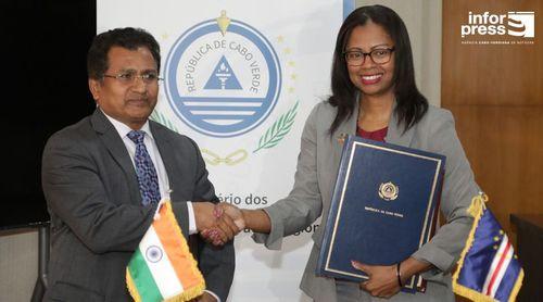 Cabo Verde e Índia reforçam laços de cooperação com assinatura de protocolo