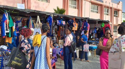 Dia da África: Feira e actividades culturais movimentam praça central de Assomada