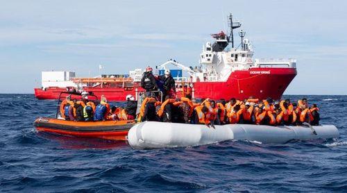 Navio-ambulância "Ocean Viking" resgata 196 pessoas ao largo da costa da Líbia