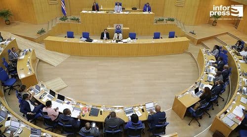 Parlamento: Desacordo sobre competência para nomear juízes adia aprovação da proposta de lei sobre Código de Justiça Militar
