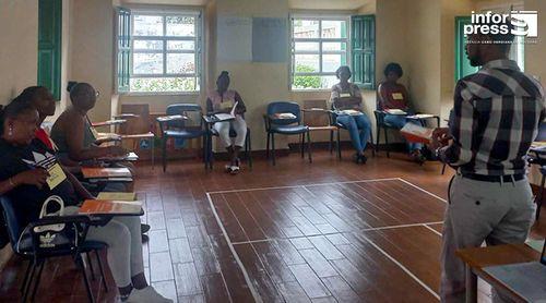 Brava: Cerca de 20 jovens iniciaram hoje uma formação com olhos postos em negócios