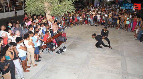 Festa de São Filipe: Centenas de pessoas passaram no largo Alto São Pedro no primeiro dia do funcionamento do palco alternativo