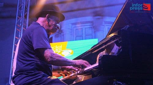 São Vicente/Mindel Summer Jazz: Chico Serra diz-se feliz com homenagem apesar de actuação com “gostinho de quero mais”