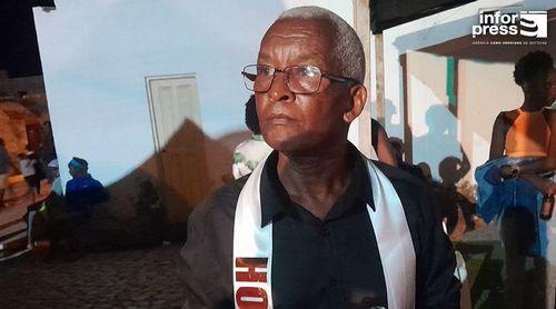 Maio: Cantor Luís Tavares homenageado pela comissão organizadora da festa de São José