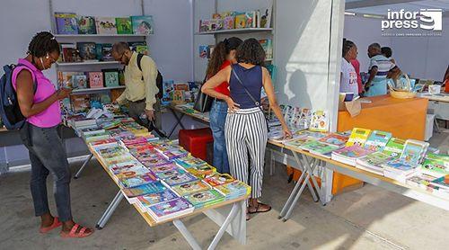 Praia: Grande Feira do Livro com mais de 50 mil títulos em destaque