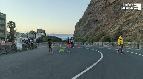 Treinador Eliseu Fortes exige pista de atletismo para Santo Antão