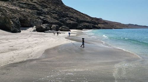 São Nicolau: Operadores turísticos preocupados com lixo na praia de Boche d’Rotcha
