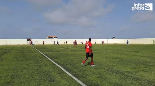 Futebol/Campeonato CV: Scorpion Vermelho deixa escapar vantagem e empata com Onze Unidos na despedida da primeira fase