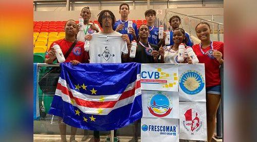 Natação: Governo homenageia atletas que participaram no Campeonato Africano da Zona II