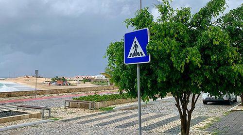 Maio: Câmara Municipal reforça sinalização rodoviária em Porto Inglês e prevê extensão às restantes localidades