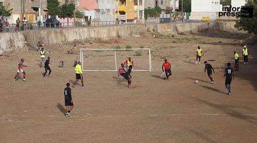 Futebol: “Copa Rubera” arranca na Praia com 14 equipas em competição
