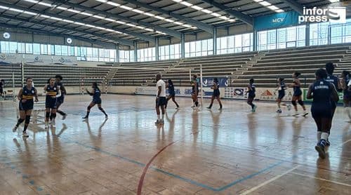 Seleccionador destaca renovação da selecção feminina de voleibol rumo ao apuramento para os Jogos Africanos