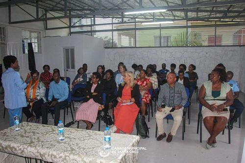 Santa Cruz:  ‘Fla Sim Pa Mudjer’ fortalece articulação entre serviços no combate à violência baseada no género