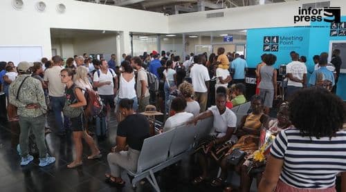 Passageiros denunciam falta de assistência após cancelamento de voos para Fogo e Boa Vista